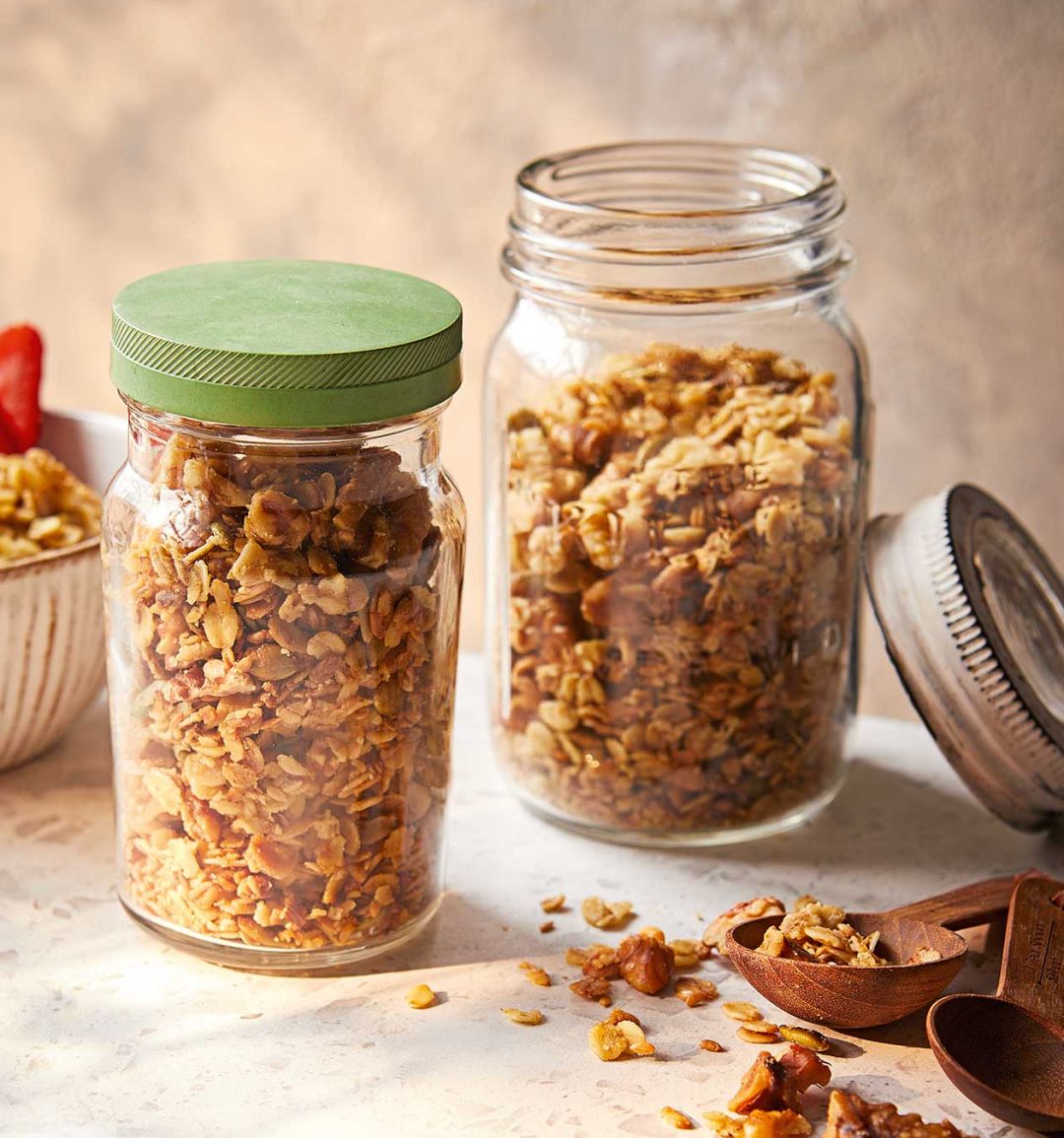 Walnut and olive oil granola