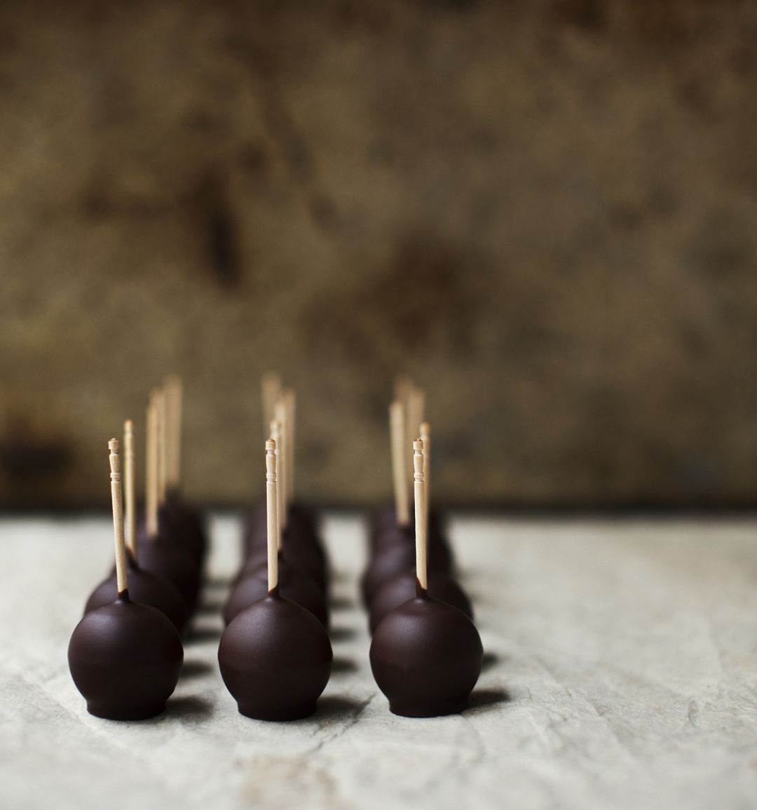 Peanut Butter Lollipops