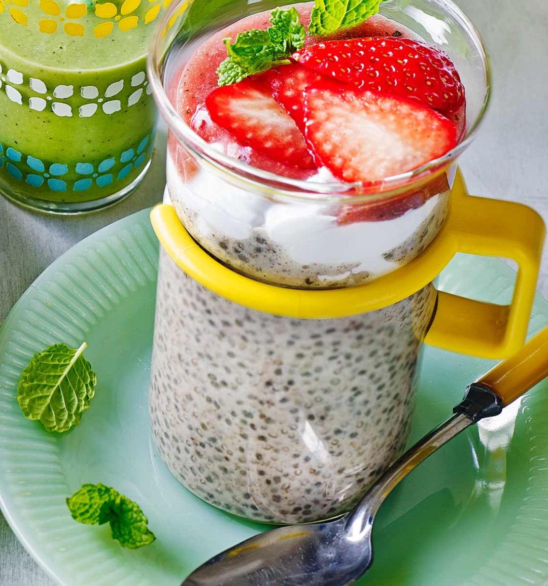 Strawberry chia shake 