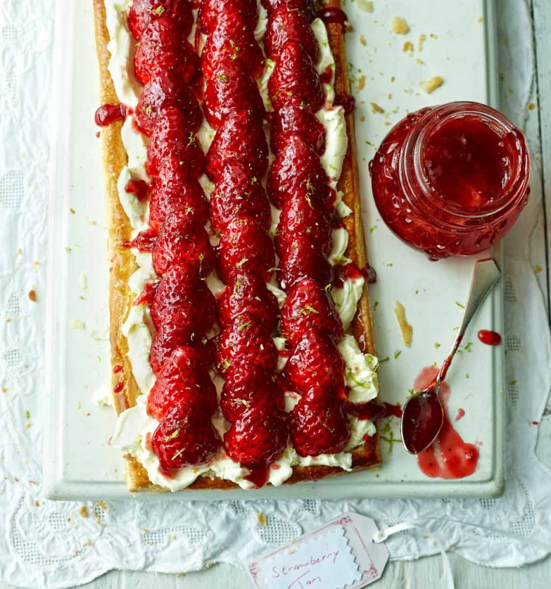 Glazed strawberry and lime tart 