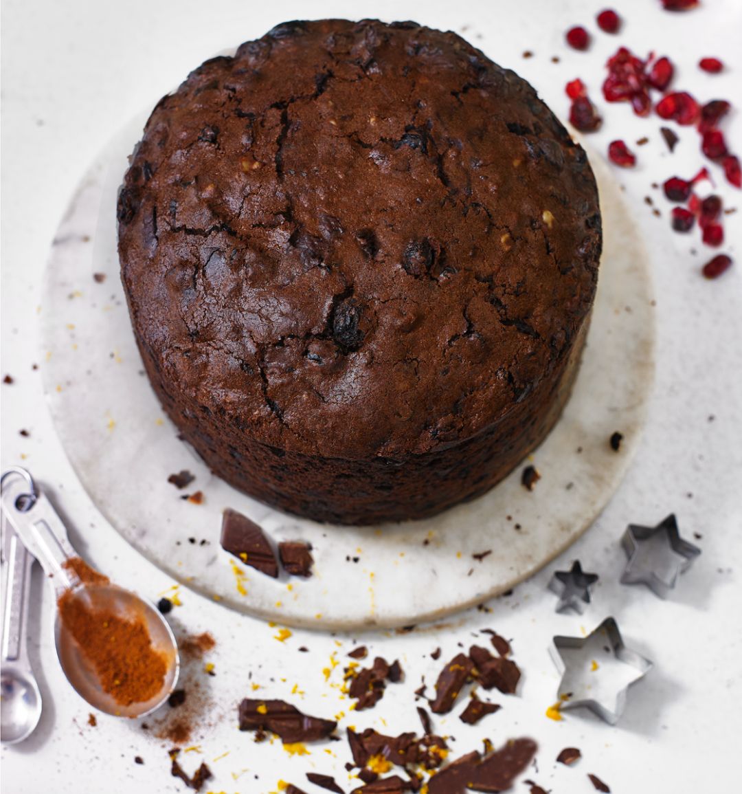 Spiced chocolate, walnut and fruit cake 