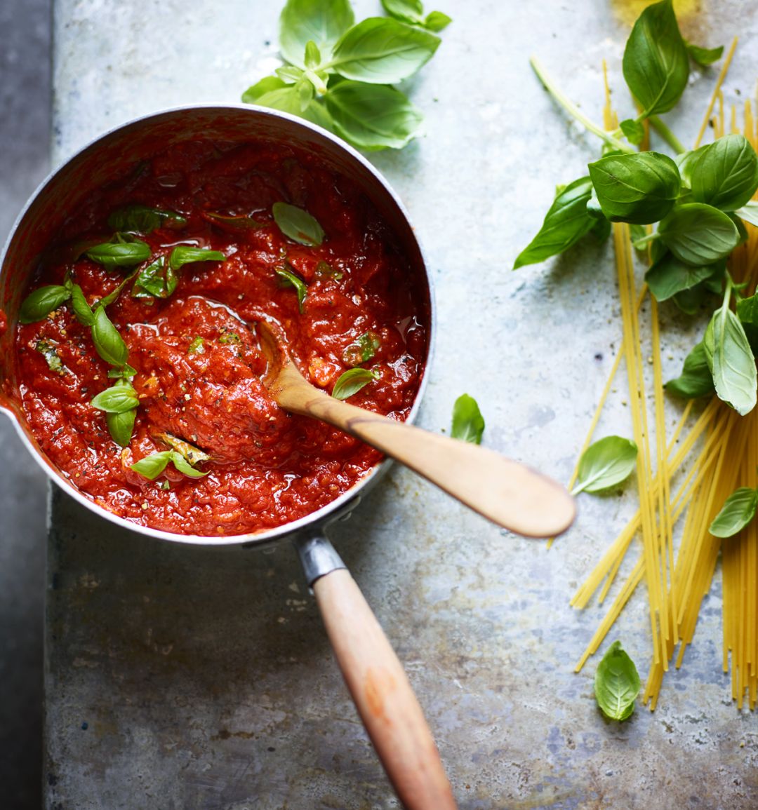 Easy tomato sauce
