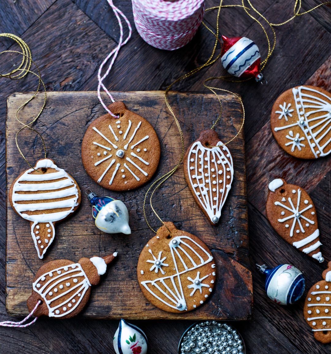 Gingerbread Christmas tree decorations