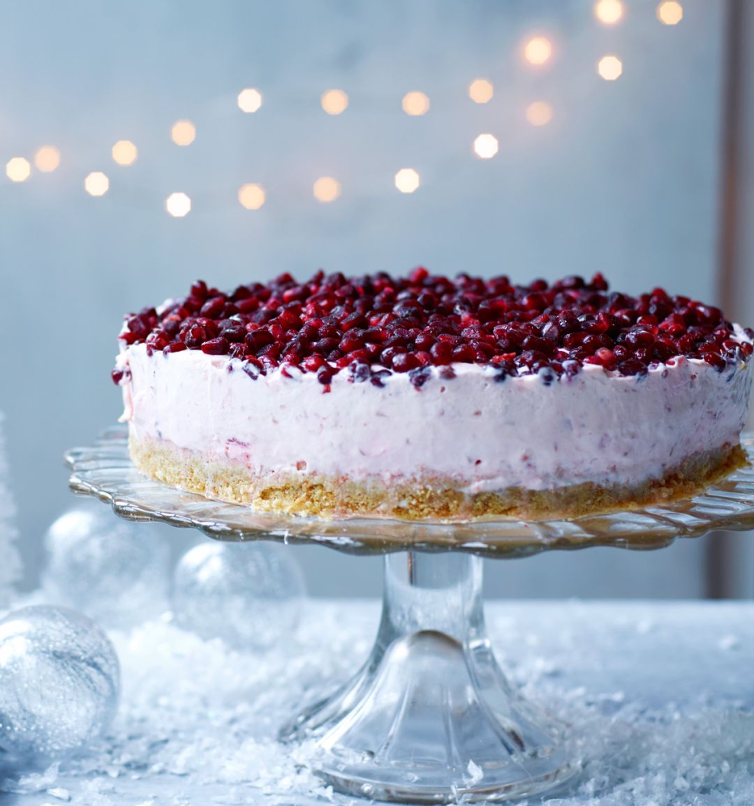 Pomegranate and raspberry cheesecake