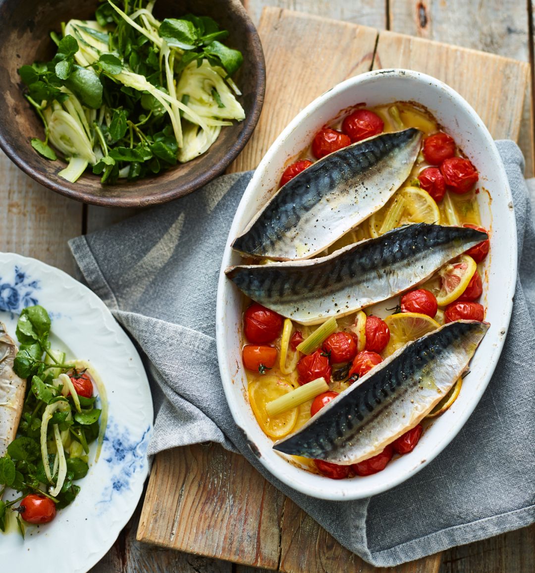 Pernod-baked mackerel with fennel and watercress