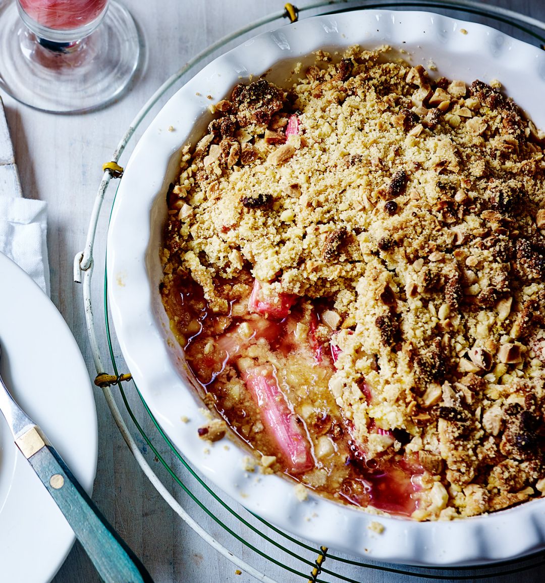 Rhubarb, marzipan and almond crumble