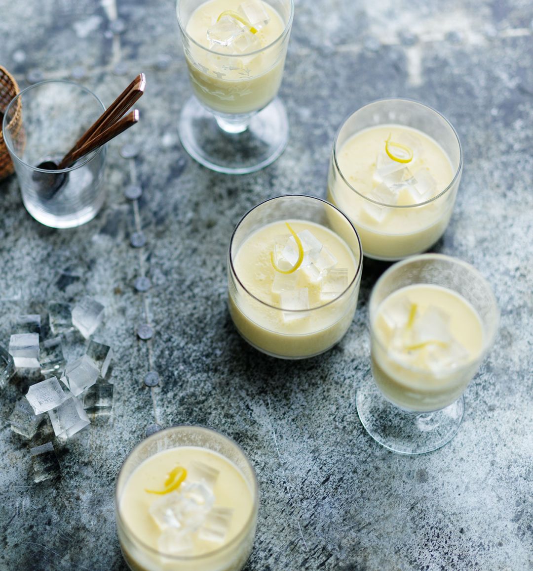 Gin and lemon pots with boozy jelly cubes