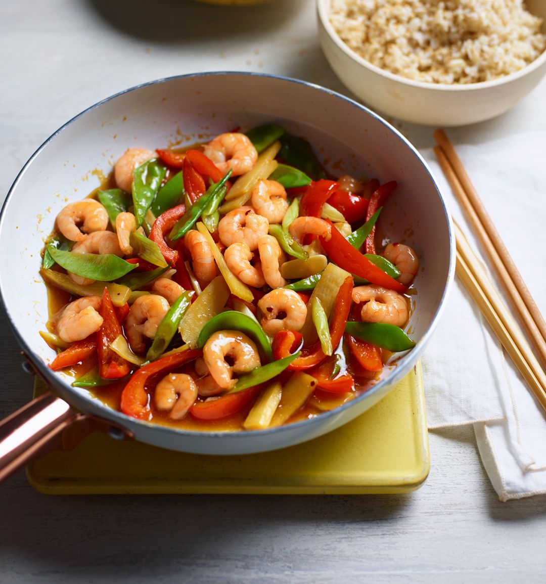 Sizzling garlic prawn stir-fry 