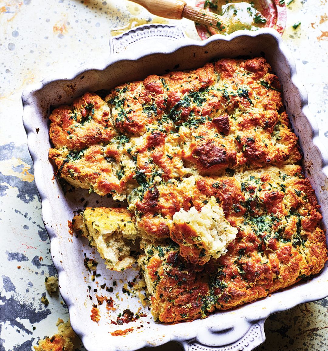 Garlic buttermilk sharing bread