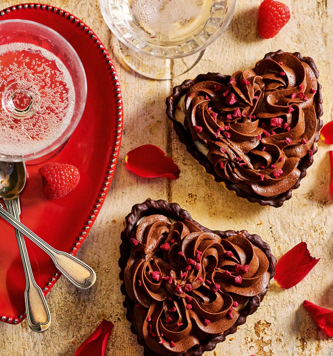 Menier chocolate mousse and raspberry cream tarts 