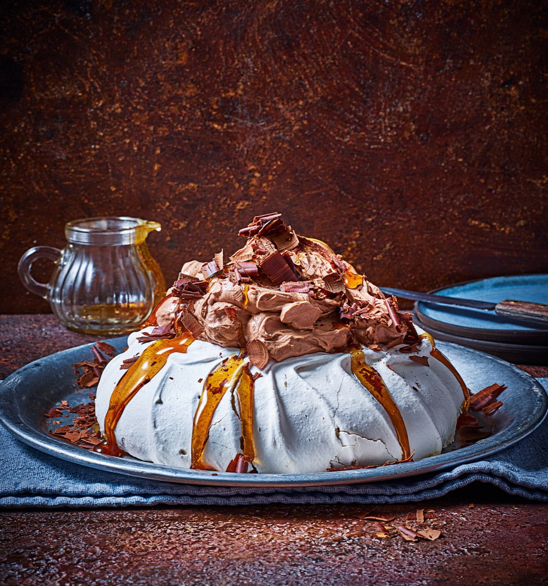 Espresso martini pavlova