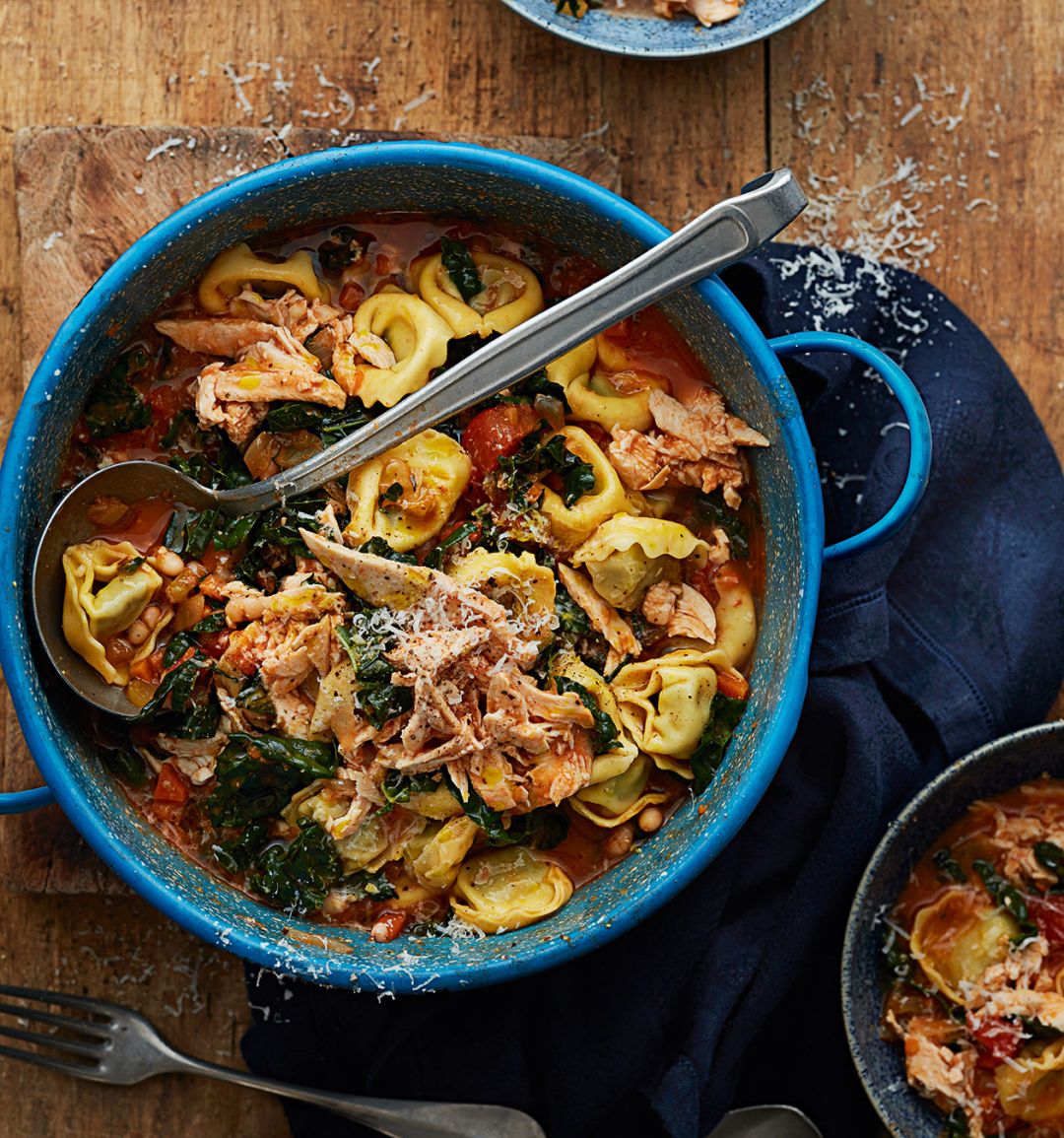 Tuscan chicken tortellini soup
