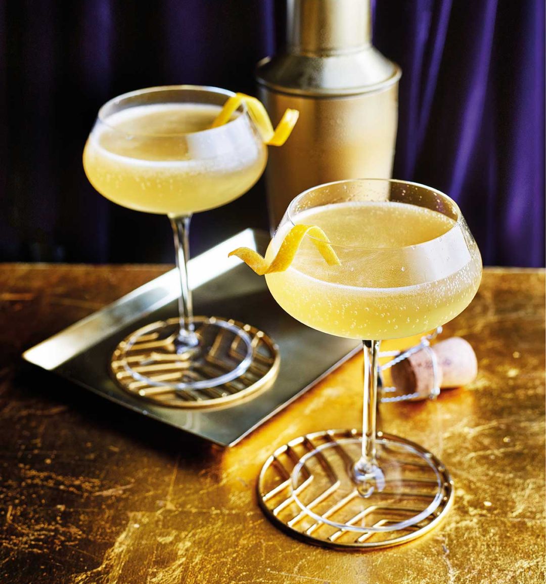 Darjeeling gin fizz