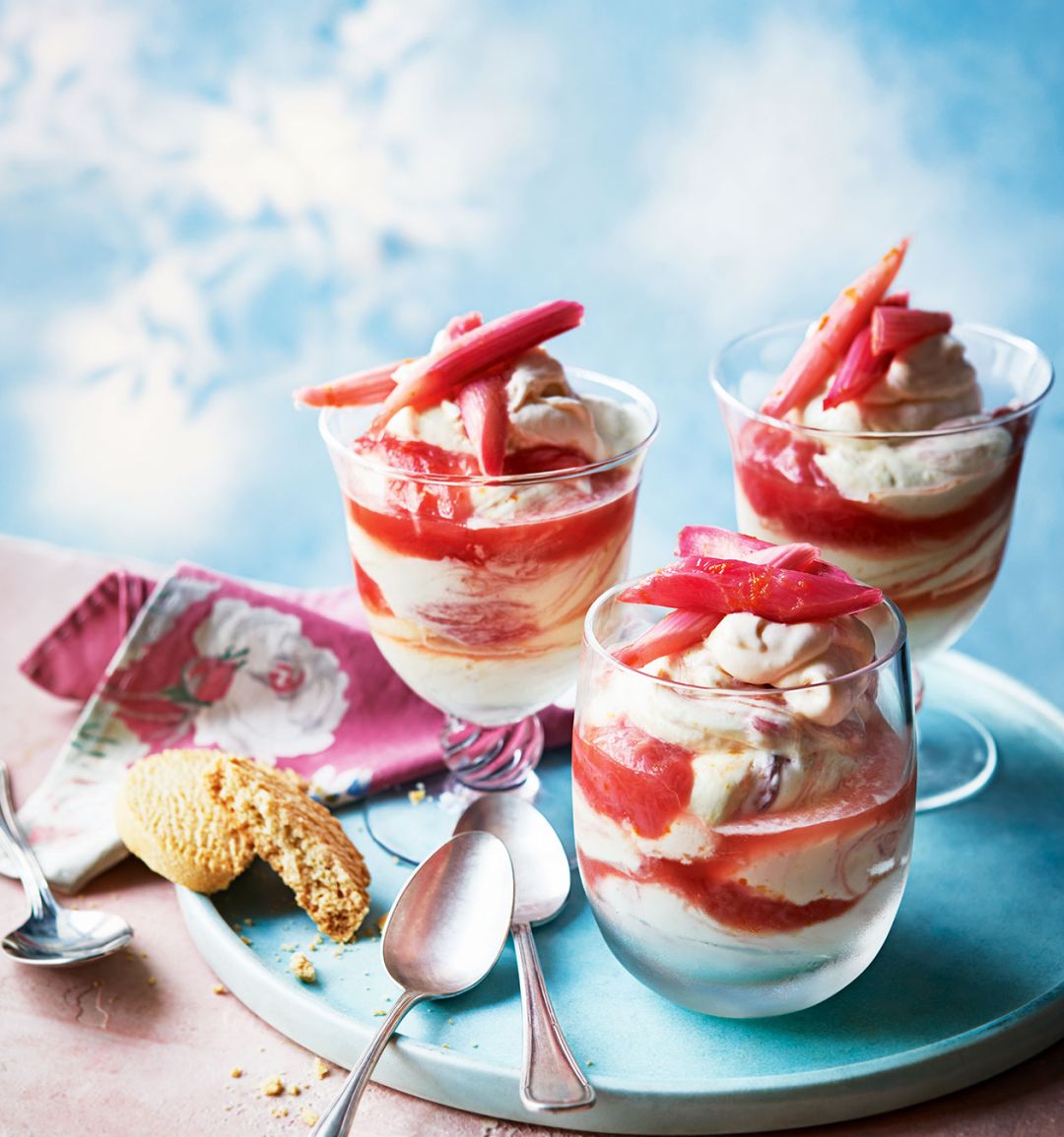 Rhubarb fool