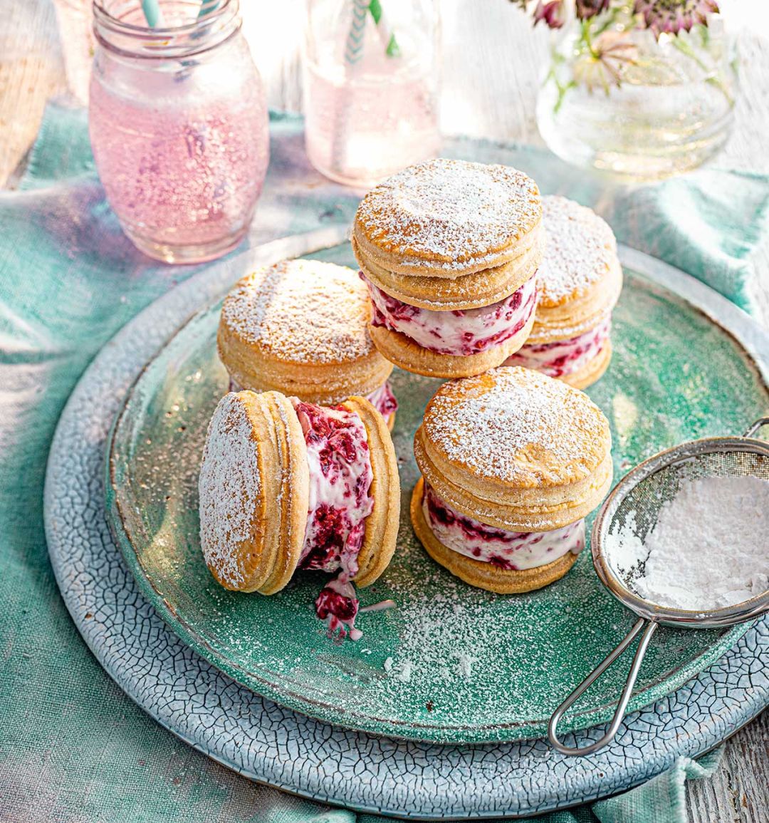 Raspberry ripple ice cream pie-wiches recipe | Sainsbury`s Magazine