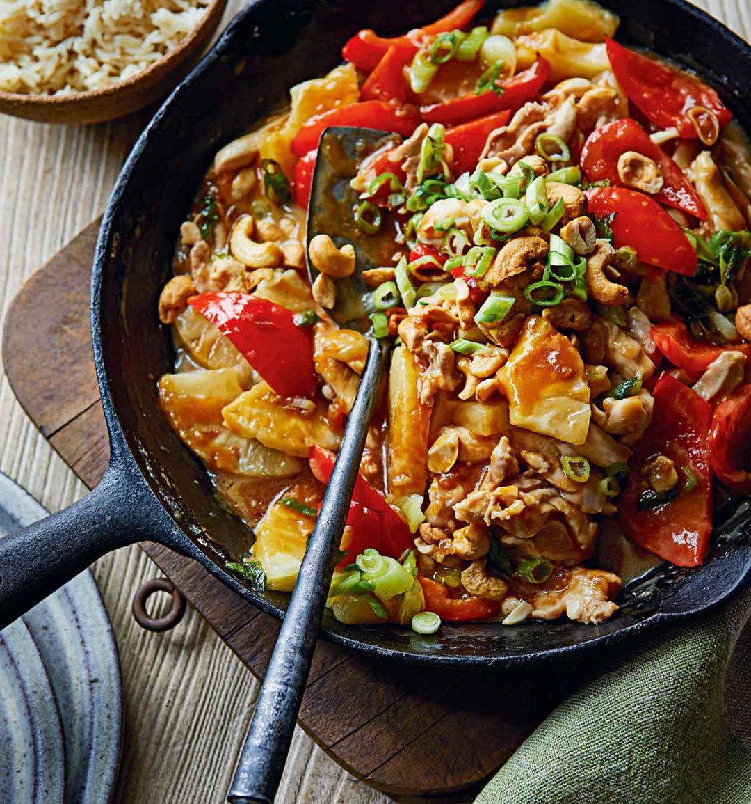 Sticky pineapple chicken stir-fry