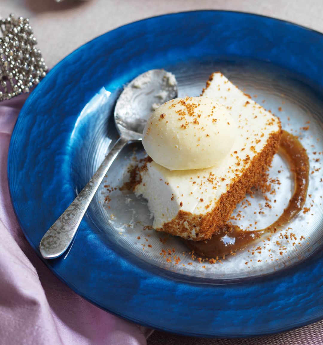 White chocolate mousse with spiced ice cream