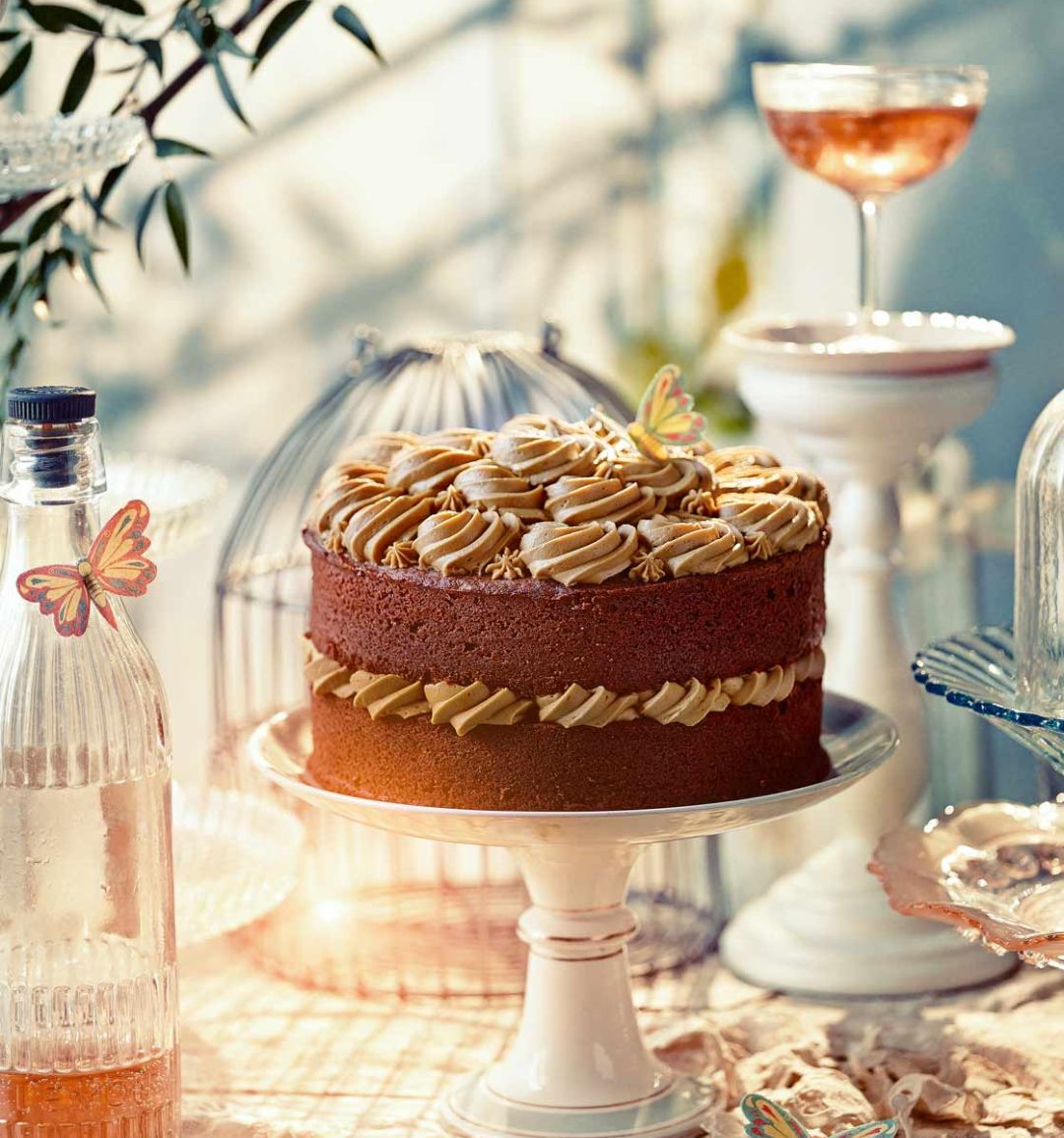 Alice’s secret garden cake 