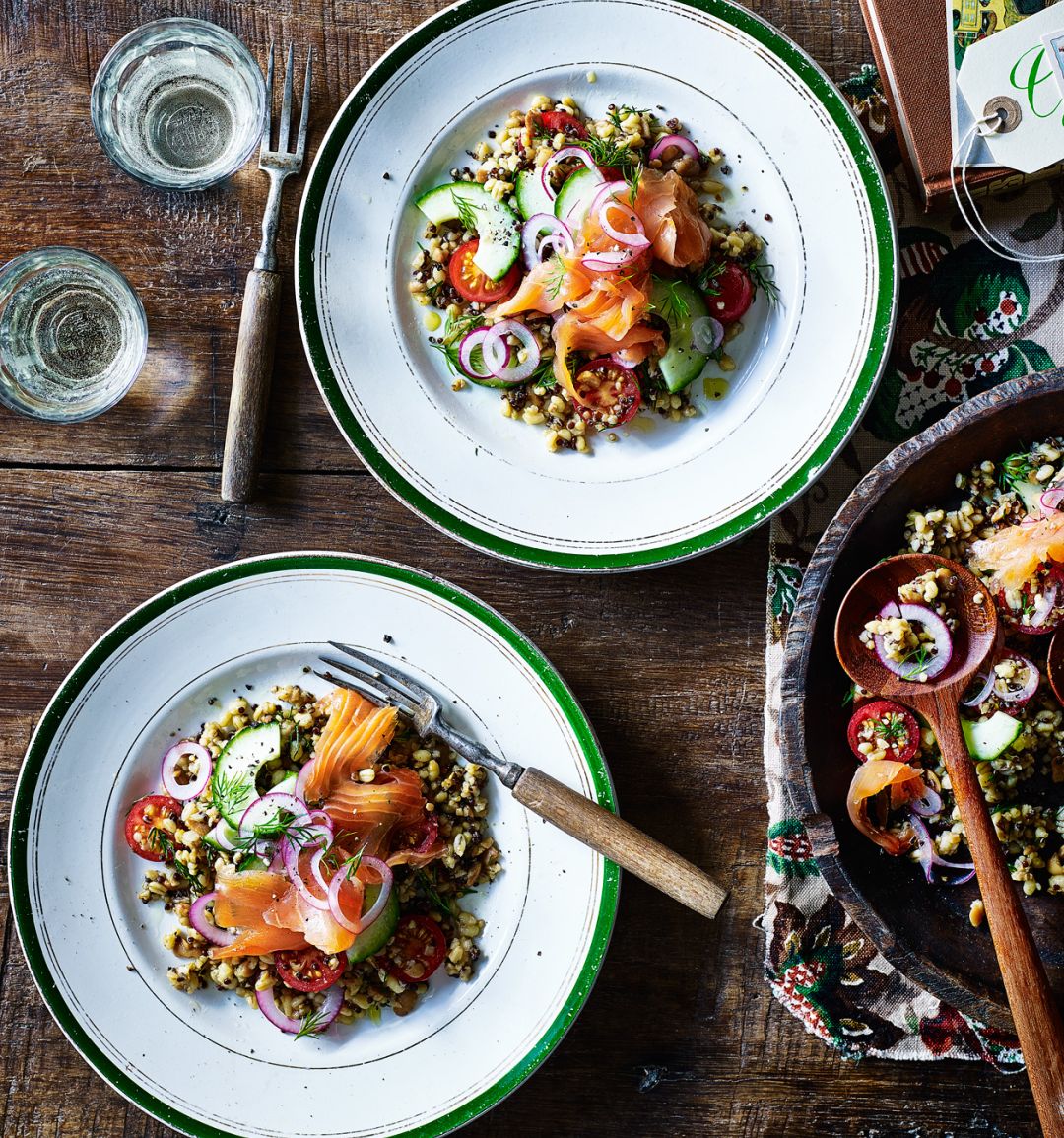 Scandi smoked salmon salad 