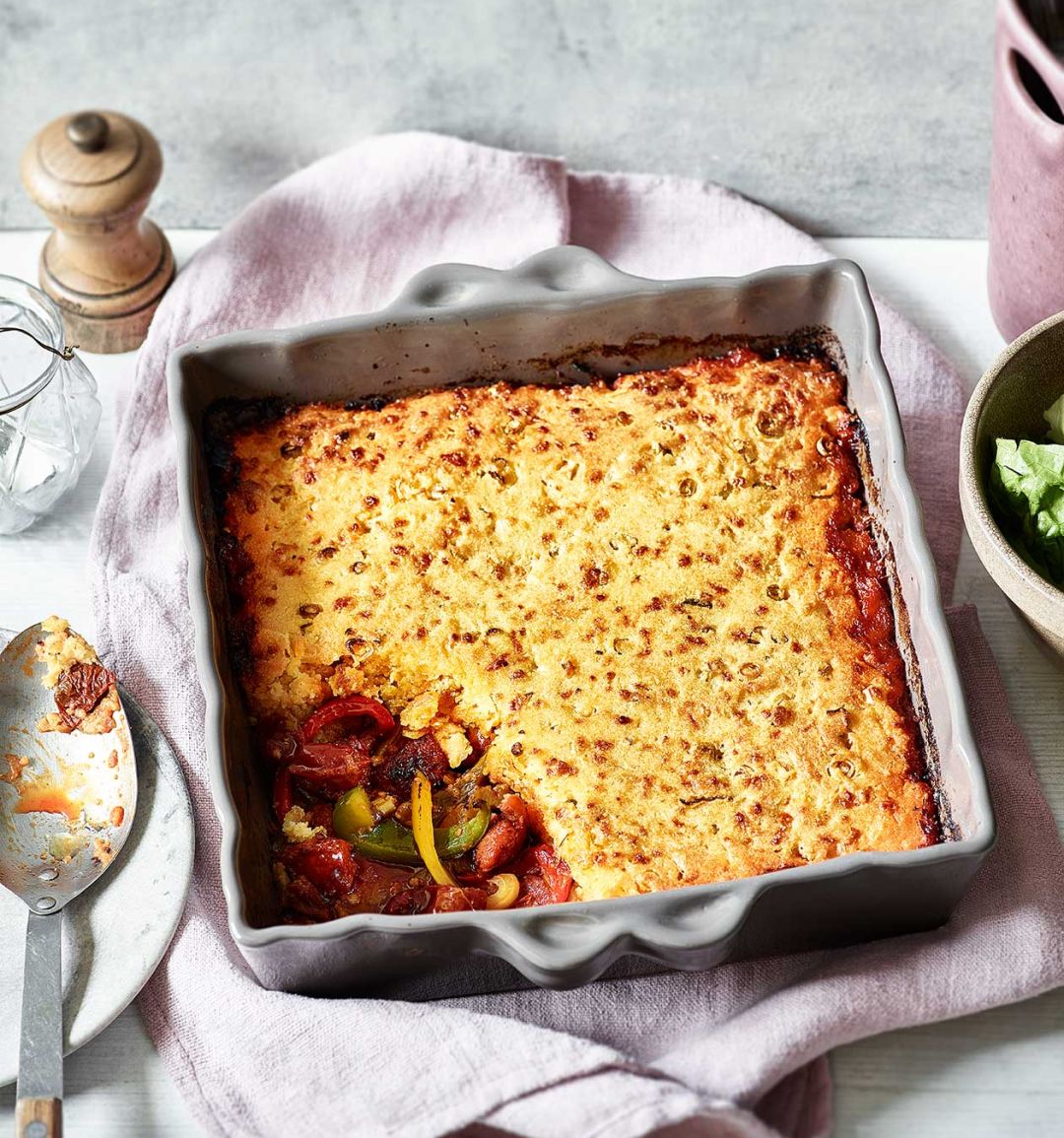 Pepper and chorizo pie with a cornbread crust