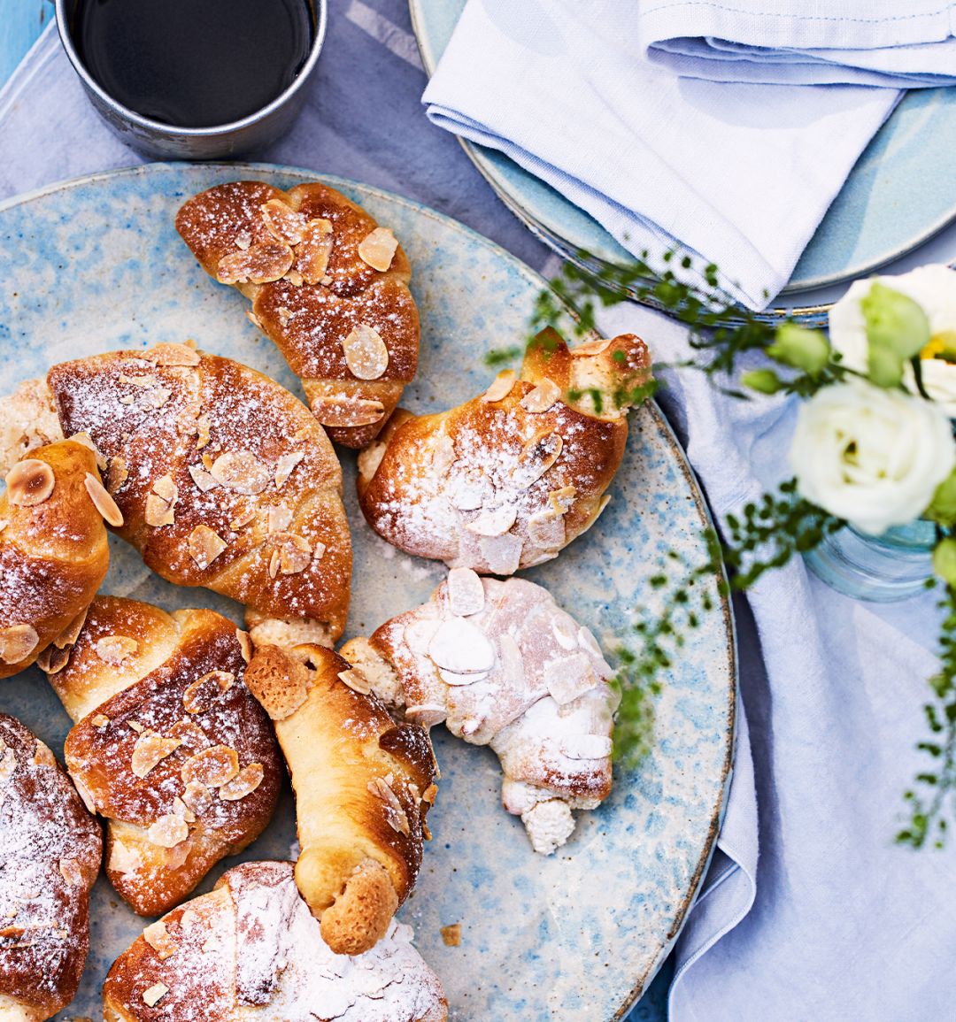 Kefir and marzipan horns