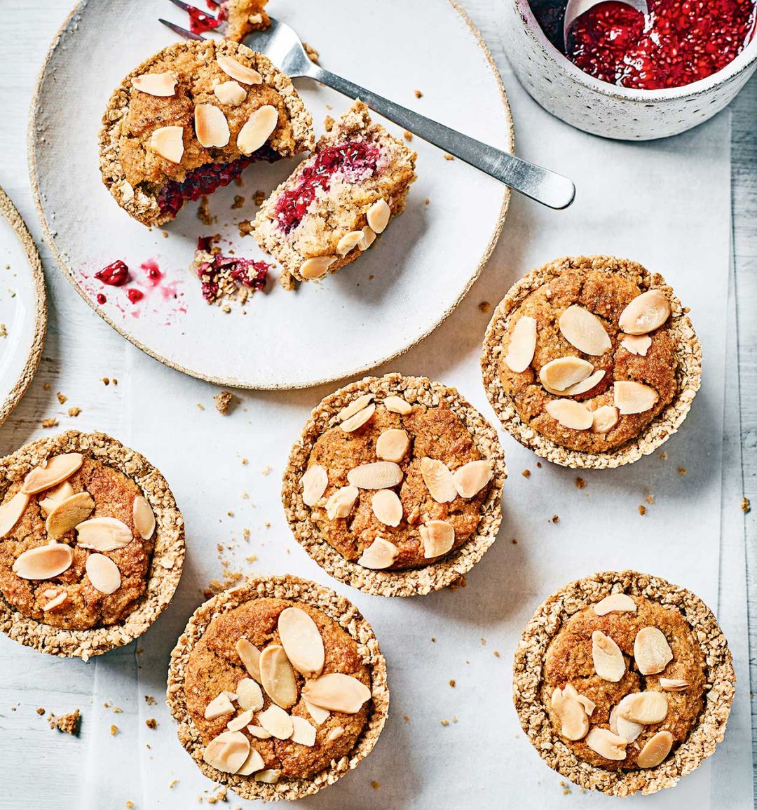 Mini raspberry Bakewell tarts