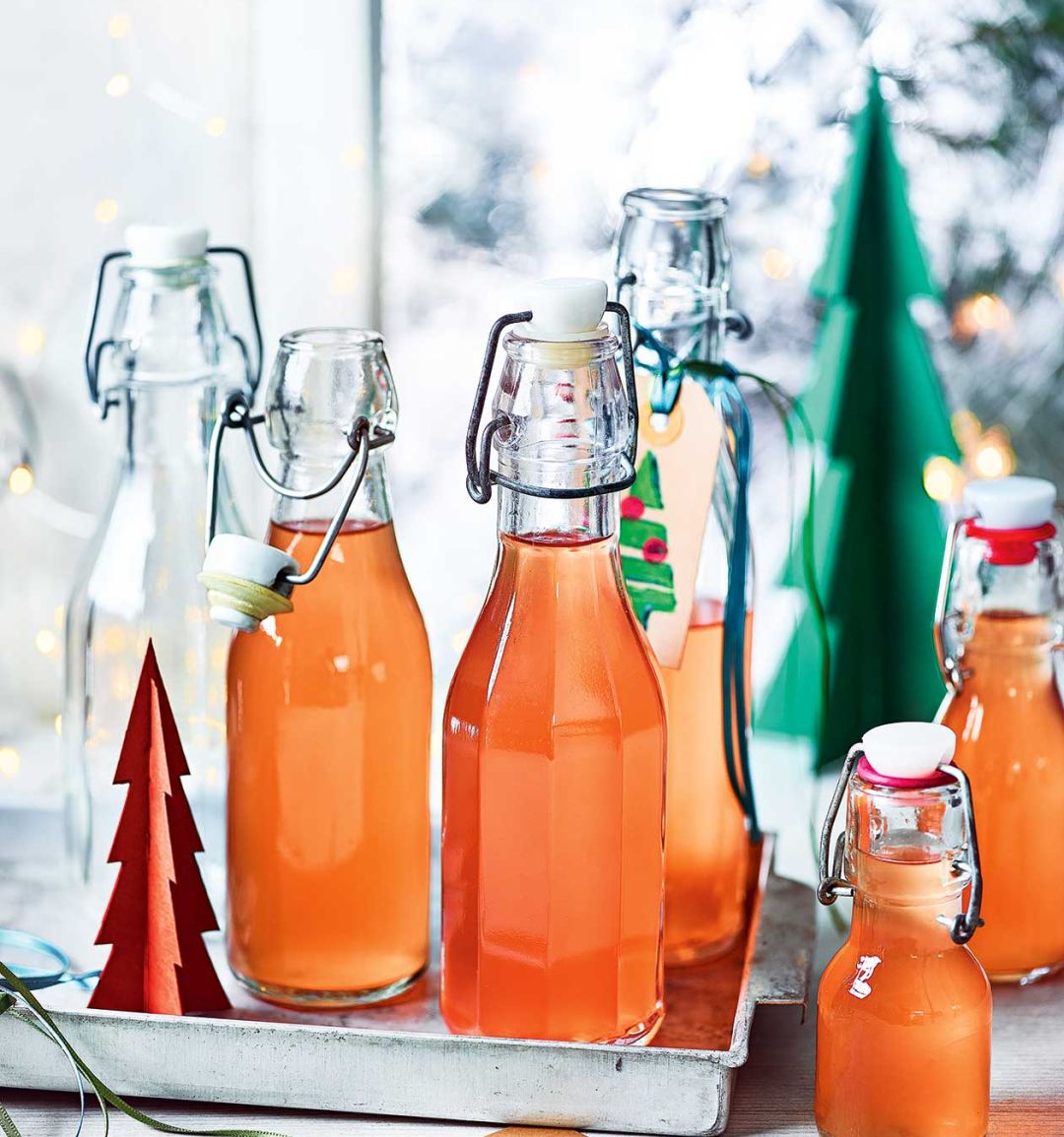 Pomegranate and pink peppercorn gin