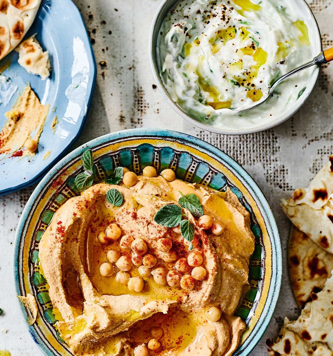 Tzatziki, houmous and pitta