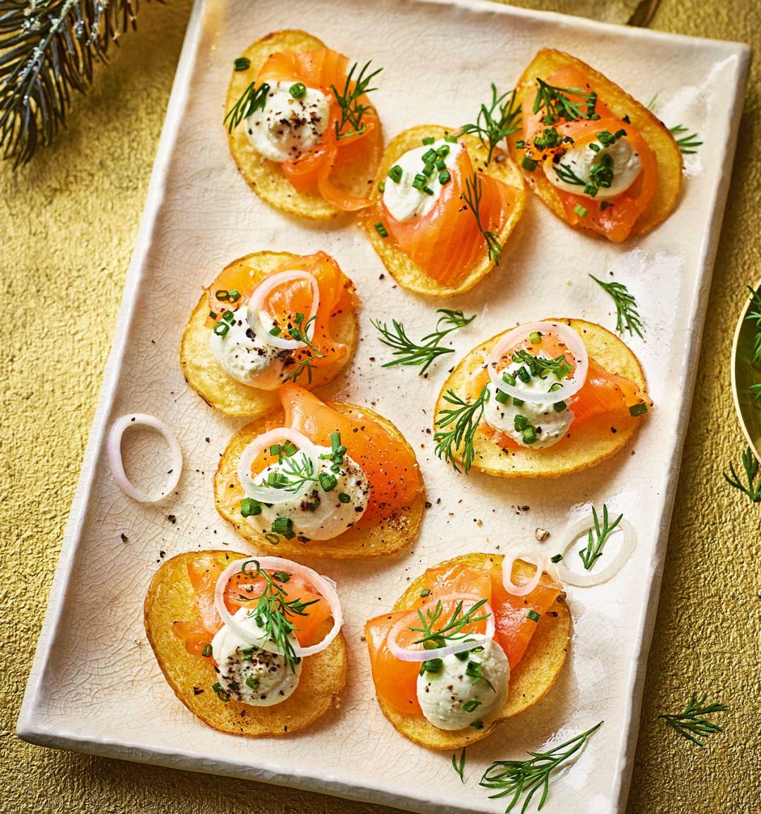 Smoked-salmon-topped salt and vinegar crisps