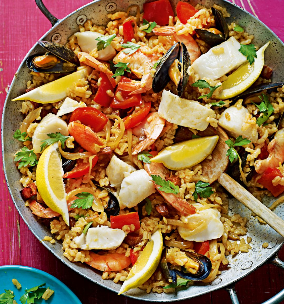 Seafood and chorizo paella 