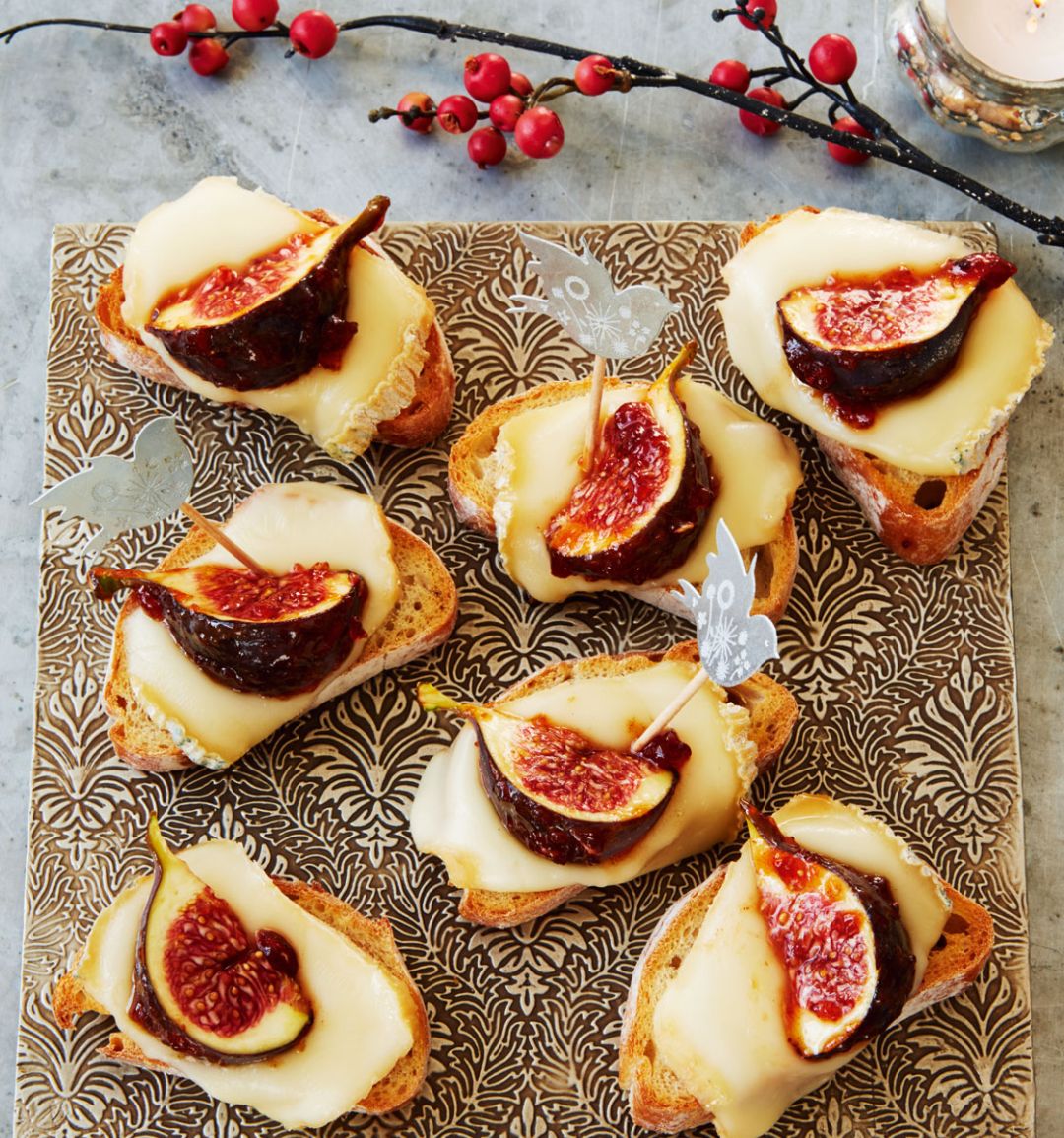 Taleggio fig party bites