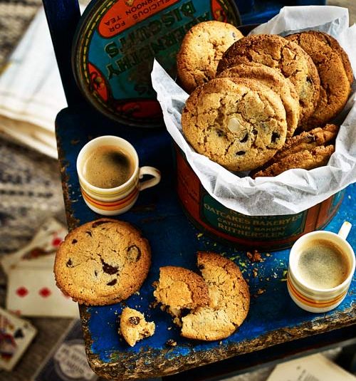Gourmet chocolate macadamia cookies