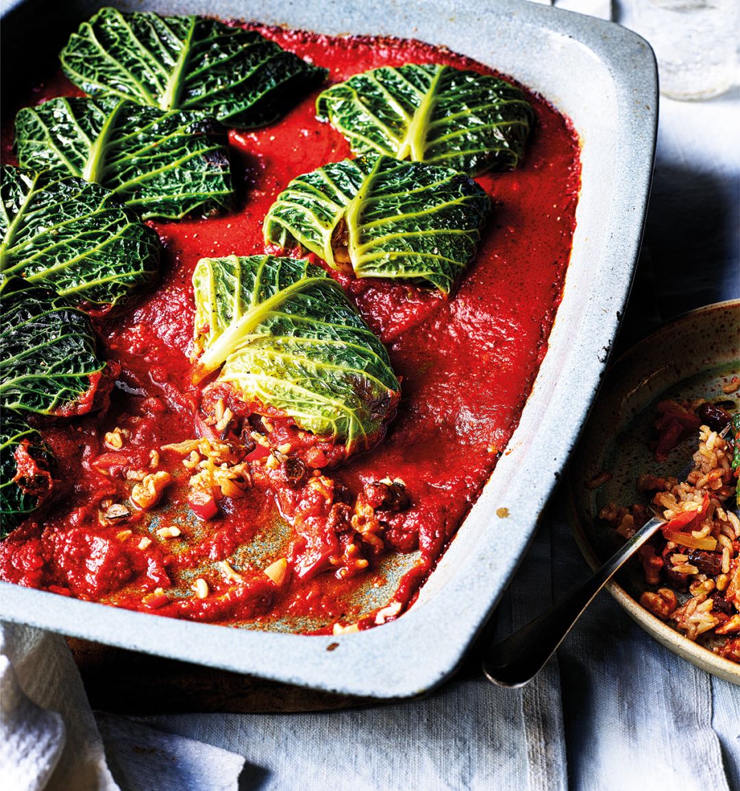Walnut and red pepper stuffed cabbage leaves