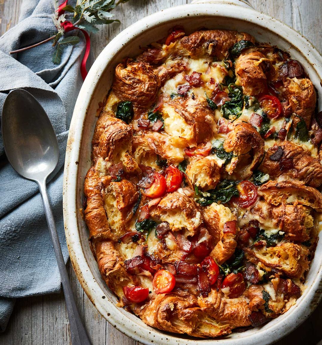 Egg & bacon croissant brunch bake