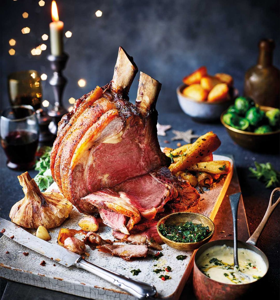 Roast rib of beef with chimichurri Béarnaise sauce