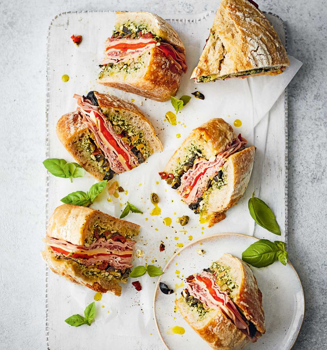 Muffuletta sandwich