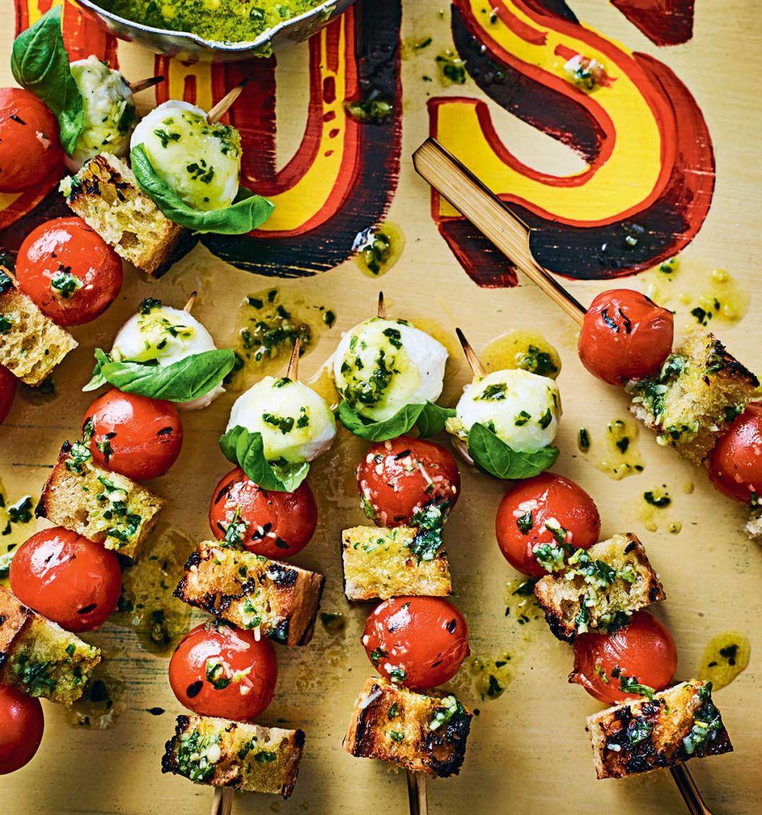 Bruschetta skewers with fresh pesto 