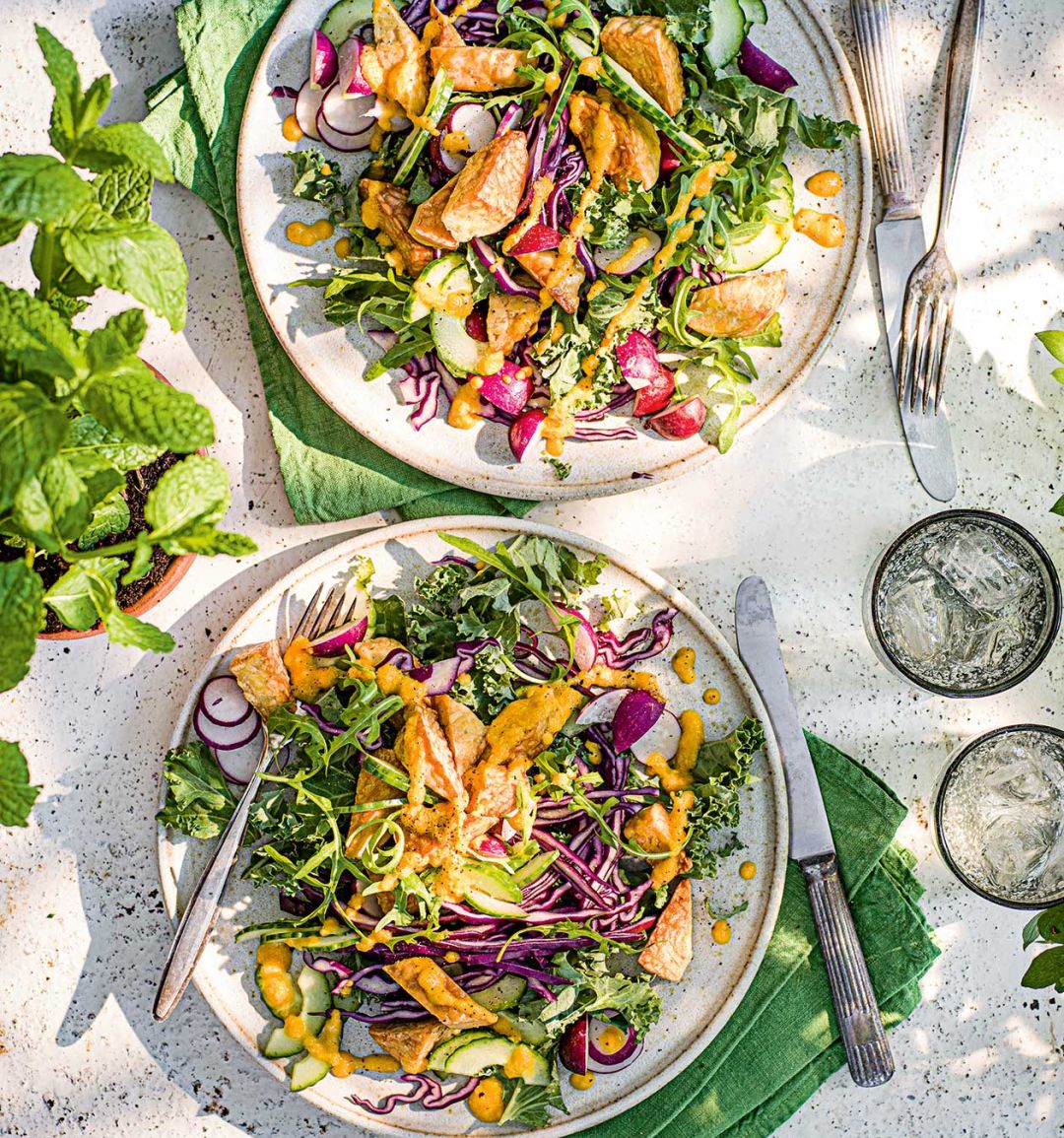 Tempeh rainbow salad