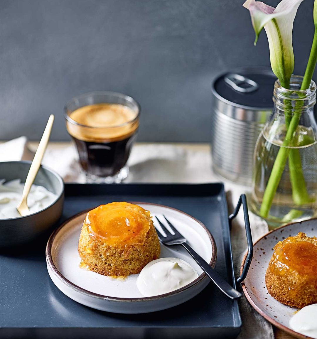 Apricot upside-down cakes