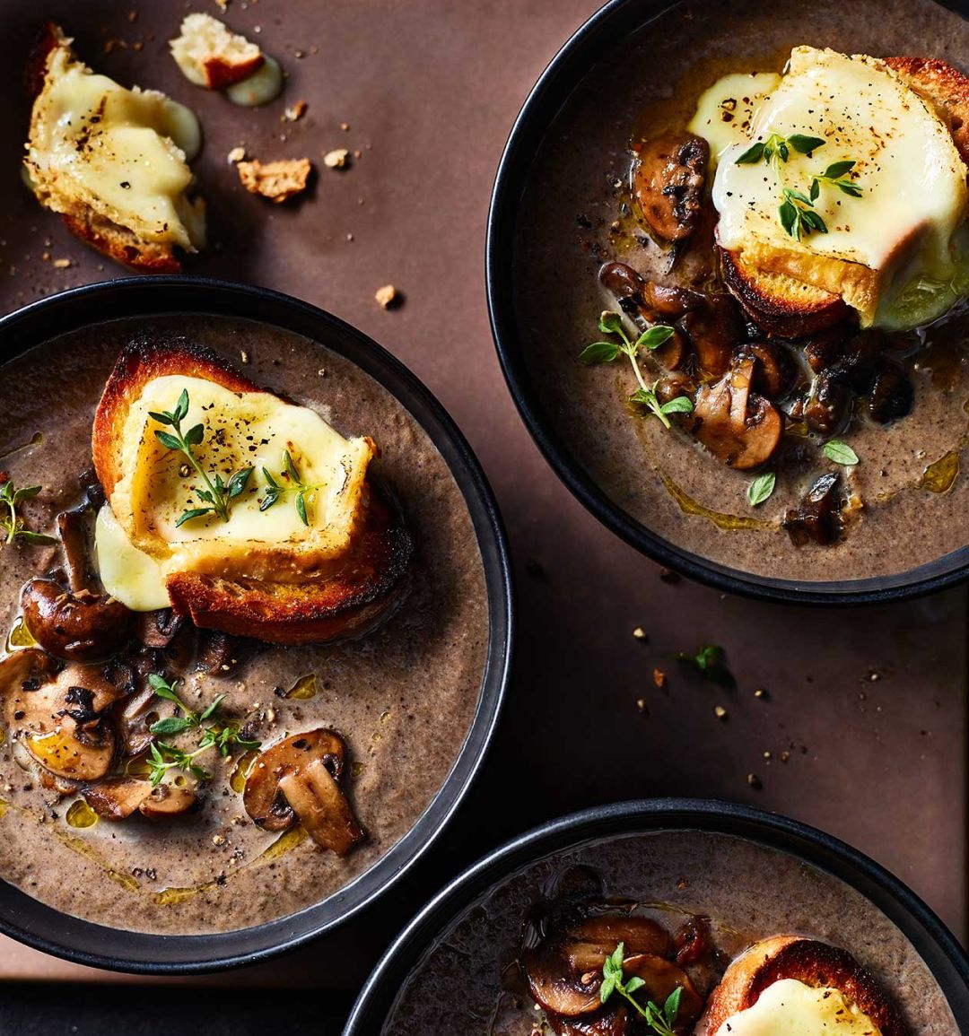 Truffled mushroom soup with cheesy croutes