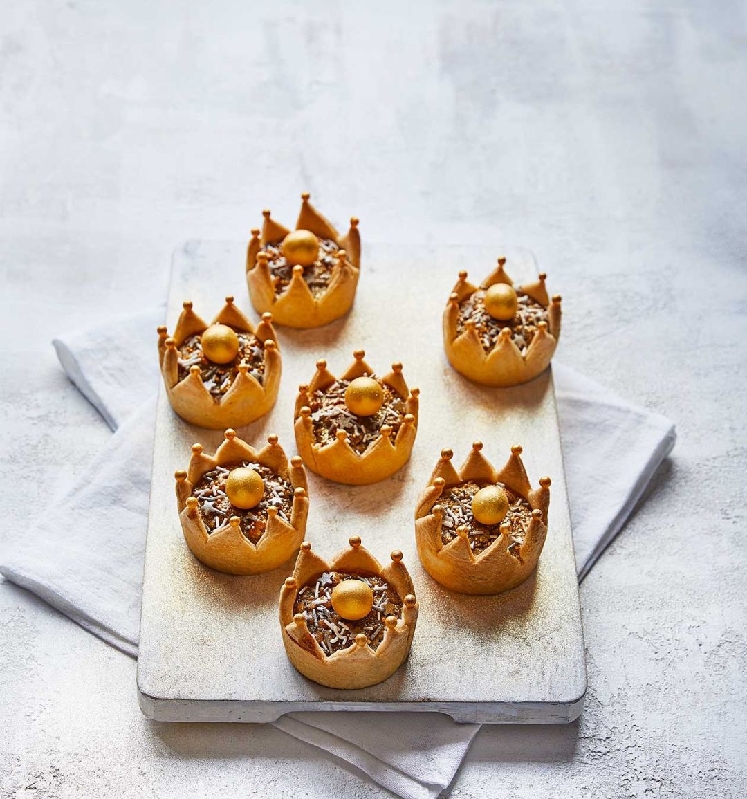 Honey-walnut crown tartlets