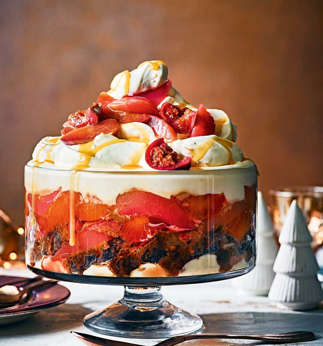 Christmas cake trifle