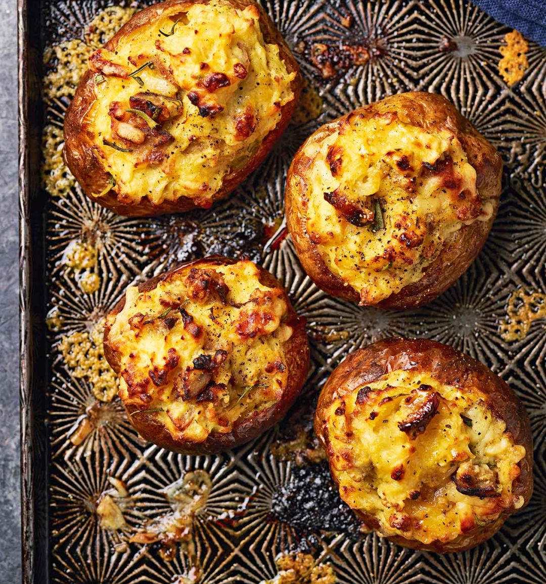 Sausage and mash jacket potatoes 