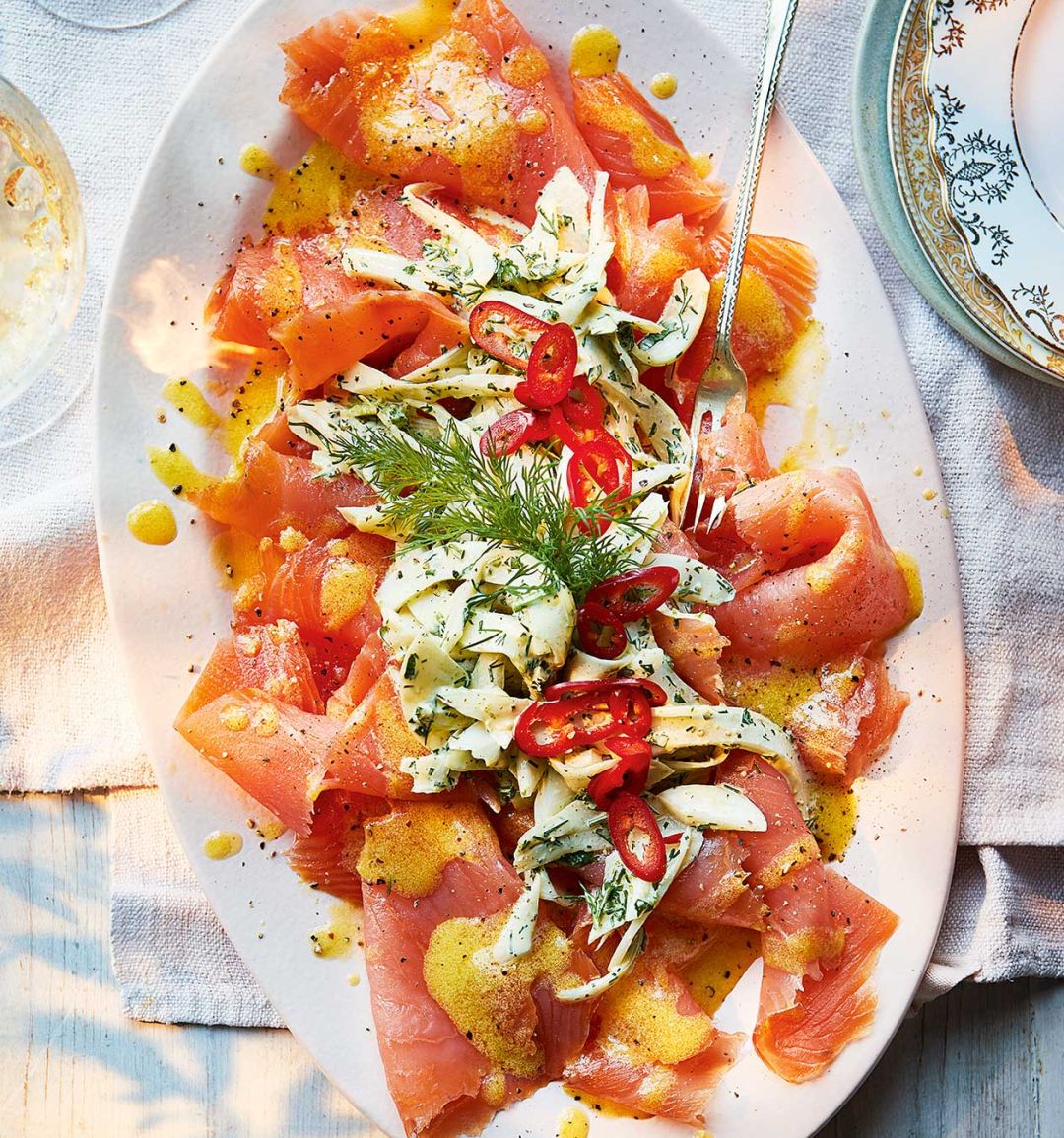Smoked salmon with fennel, elderflower and lime slaw