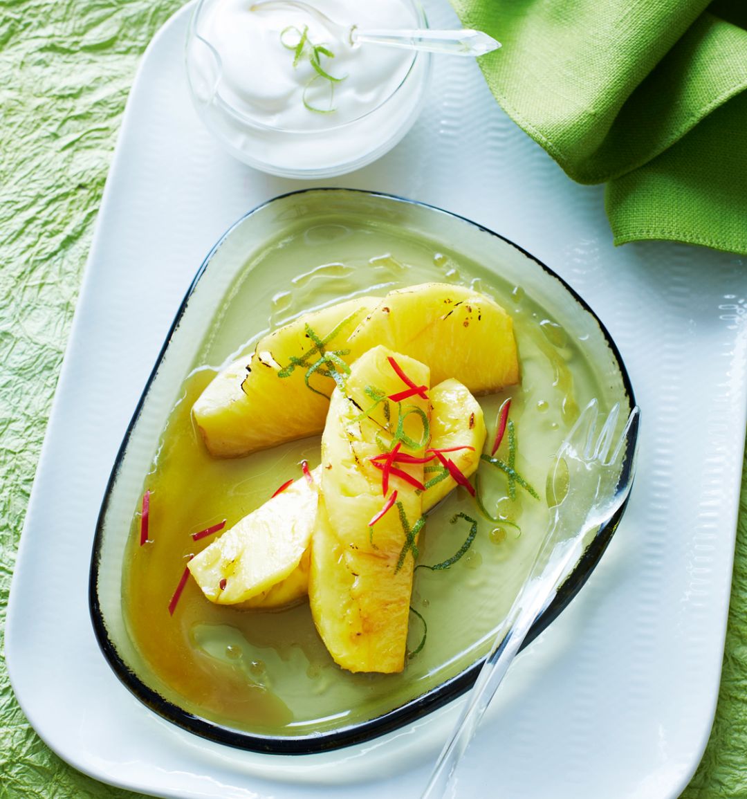 Grilled pineapple with lime and bourbon