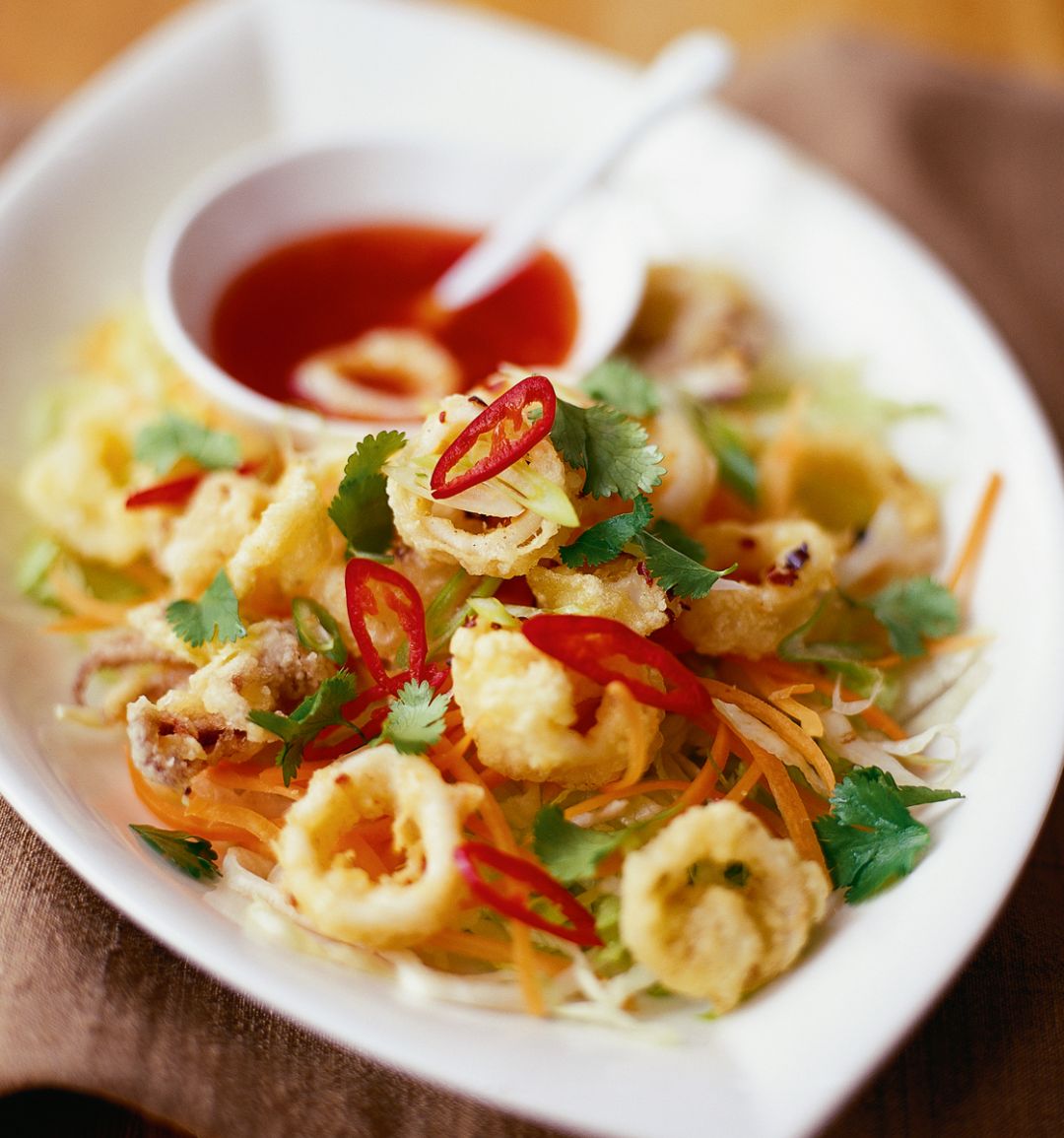 Fried chilli squid salad