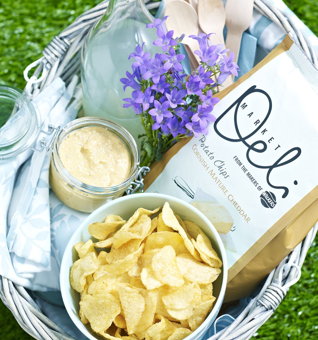 Classic homemade houmous