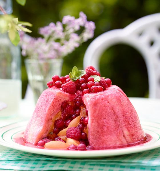 Peach melba summer pudding