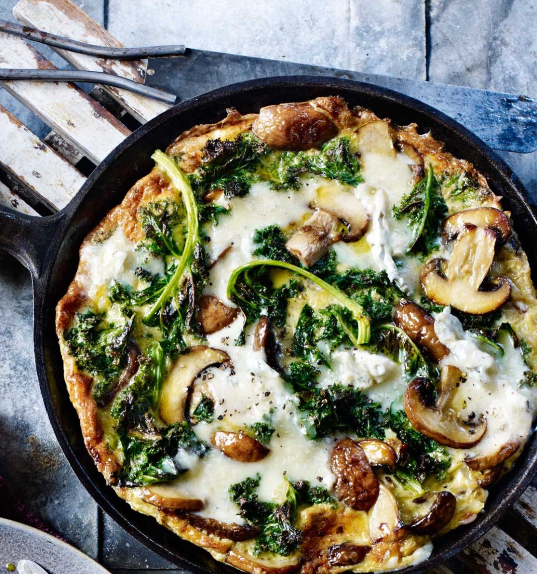 Kale, mushroom and Gorgonzola frittata