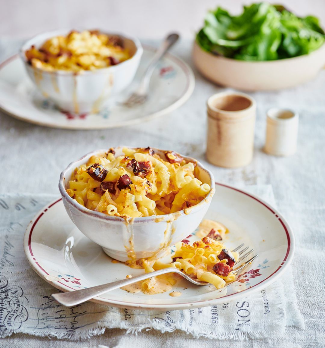Baked macaroni, chorizo and Chaource cheese pots